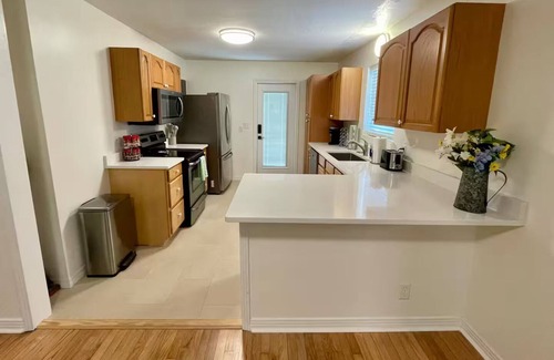 Williston Haus | Rosa Cottage-Entire House