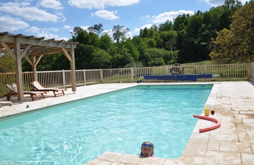 Saint-Pompont Haus | ***** Rose Barn ***** Dordogne. Kinderfreundliche Ferien. Beheizter Pool. Gite.