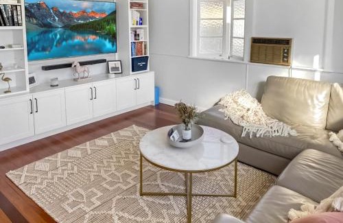 Indooroopilly Haus | Rose Cottage