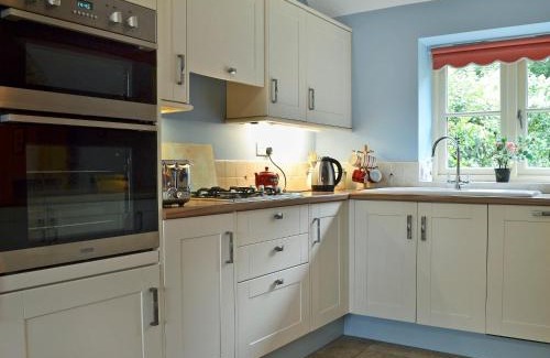 Rillington Haus | Rose Cottage