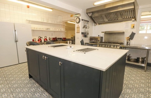 Market Drayton Hütte | ROSEHILL MANOR, familienfreundlich, mit Pool in Rosehill, Ref 11281