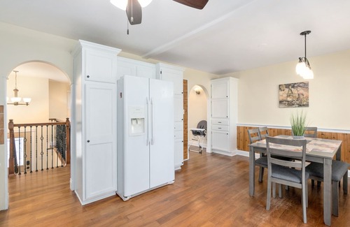 Roselle Haus | Roselle Rental