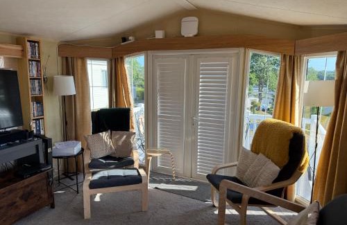 Hamworthy Resort | Rosie at Rockley