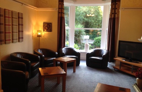 Bury Haus | Rostrevor Hotel - Guest House