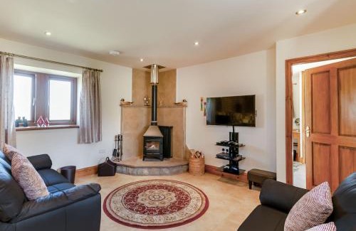 Settle Haus | Routster Cottage