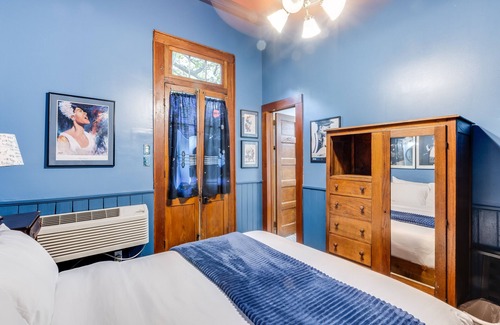 French Quarter Haus | Royal Barracks Guest House