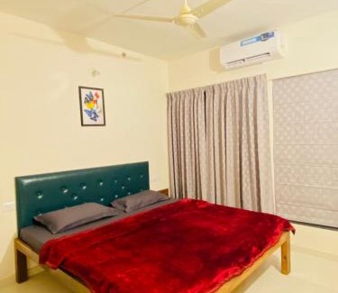 Pune Haus | Royal Nest - Just 1 Km from Airport