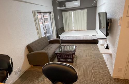 Yokosuka Wohnung | ROYAL YONEGAHAMA ｌ米が浜通