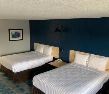 Elizabethtown Hotel | ROYALINN