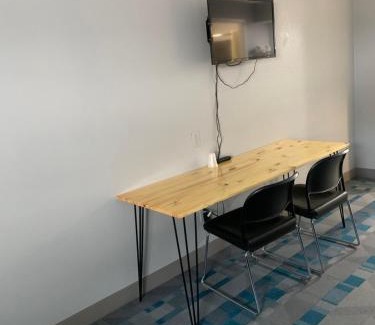 Elizabethtown Hotel | ROYALINN