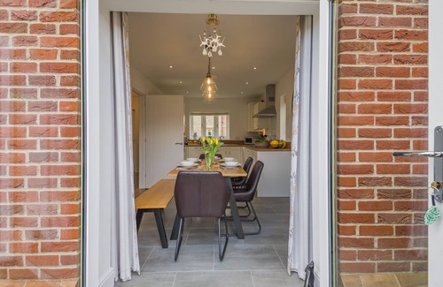 Bodham Haus | Rozanne Cottage - Drei Schlafzimmer Haus, Schläft 5