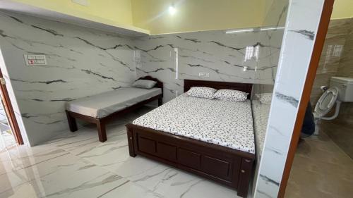 Sholinghur Hotel | RR Residency