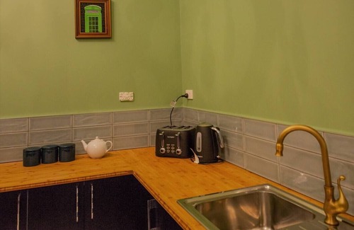 Owhango Wohnung | Ruapehu's splendid OLD POST OFFICE 2-4 Bdr self-contained East Wing