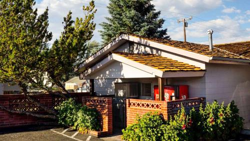 Bridgeport Hotel | Ruby Inn Bridgeport