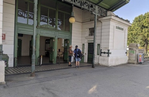 Vienna Wohnung | Ruby Luxurious Apartment With View of Schönbrunn