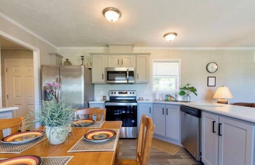 Necedah Haus | Rural Home on Farm, Firepit, 40 min to Dells