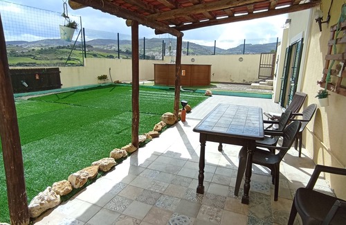 Arruda dos Vinhos Wohnung | Valley Guest House - Schwimmbad und Landschaft