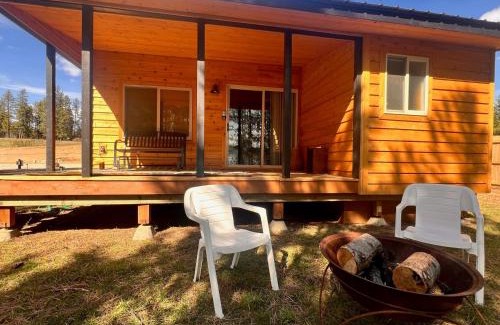 Valley Haus | Rustic 1 bd 1 ba Cabin at New Waitts Lake Resort