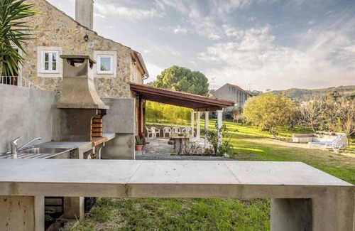 Ourem Haus | Rustic Adorable House in Old Village