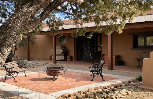 Tyrone Wohnung | Rustic and luxurious self-catering suite.