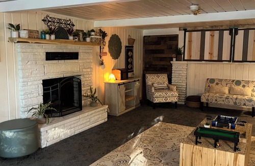 Houghton Lake Bed & Breakfast | Rustic boho boutique hotel in beautfui Houghton Lake