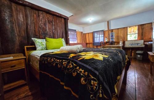 Hopkins Wohnung | Rustic Cabin at Freshwater Creek Cabanas
