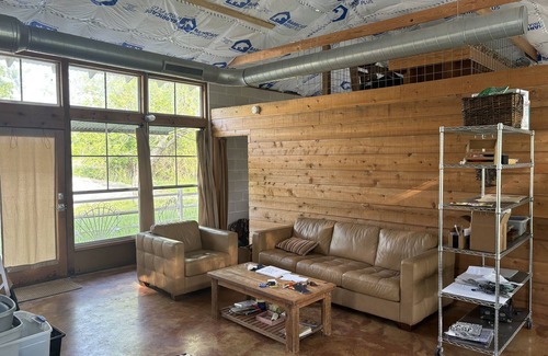 Utopia Kabine | Rustic Cabin on the Sabinal River
