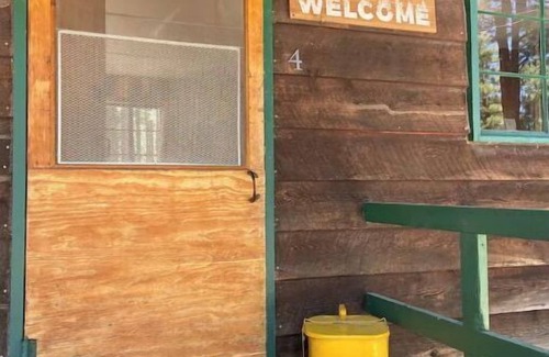 Alpine Kabine | Rustic Charm Cabin in the tall pines, Alpine AZ #4