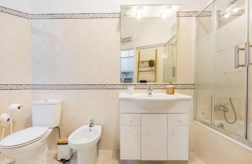 Santa Maria Maior Wohnung | Rustic City View Apartments in Baixa by River Tagus