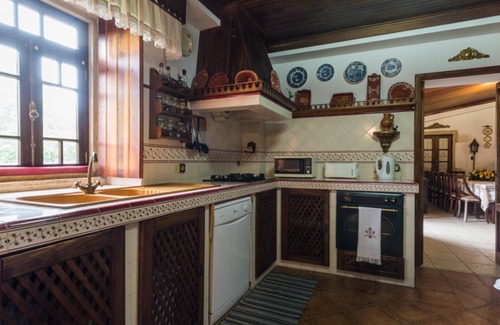 Ansiao Hütte | Valentes House -Ansion (bis zu 20 Personen, mit Garten, Grill und Terrasse)