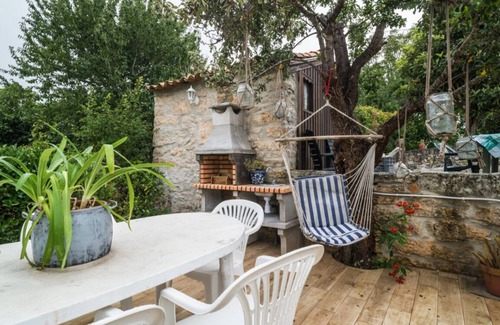 Ansiao Hütte | Valentes House -Ansion (bis zu 20 Personen, mit Garten, Grill und Terrasse)
