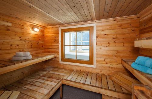 Tobadill Wohnung | Rustic Farm in Tyrol with Mountain Views
