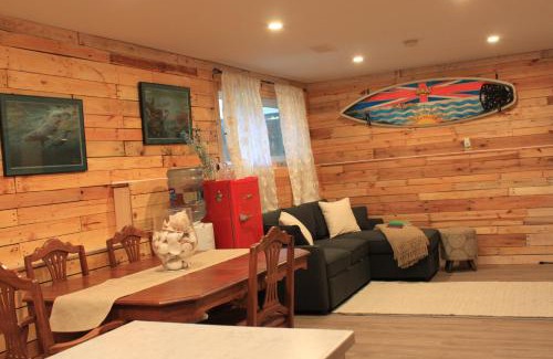 Ucluelet Haus | Rustic Guest Suite