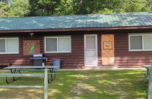 Wellston Haus | Rustic Hook Lodge, Steelhead Suite