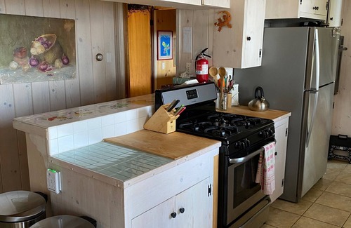 Dollar Point Kabine | Rustic Lake Front Family Cabin with Beautiful Views