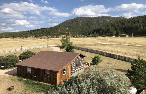 Sundance Kabine | Rustikales Blockhaus in den wunderschönen Wyoming Black Hills!