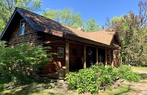 Baileys Harbor Haus | Rustic Log Home located near Baileys Harbor