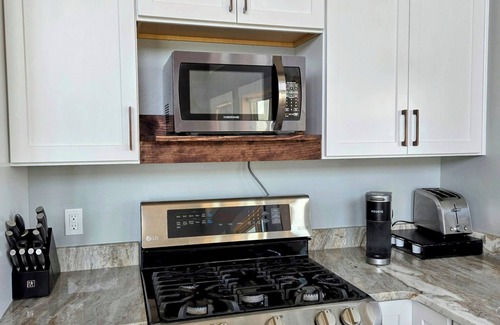 Fish Haven Kabine | Rustic Luxury Modern Cabin Mins to Lake, Trails