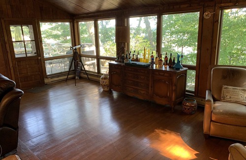 Mattituck Haus | Rustic Mattituck Waterfront Home w/ Pool & Private Dock