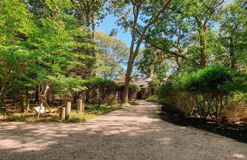 Mattituck Haus | Rustic Mattituck Waterfront Home w/ Pool & Private Dock