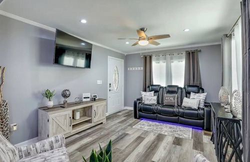 Jackson Bed & Breakfast | Rustic Modern Home w/ Luxurious Gazebo