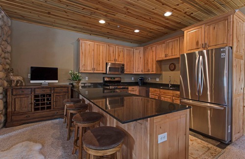 South Snyderville Basin Eigentumswohnung | Rustikaler Bergcharme im The Canyons