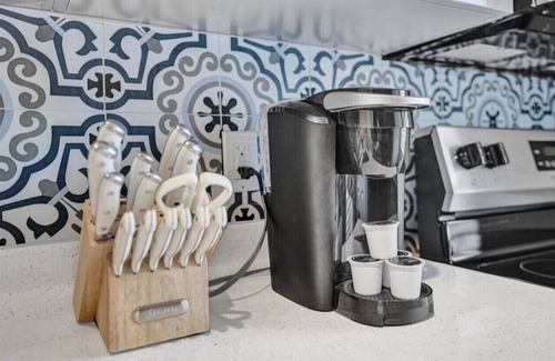 Poinciana Park Wohnung | Rustic Retreats: Beachy 1BR in the heart of Fort Lauderdale