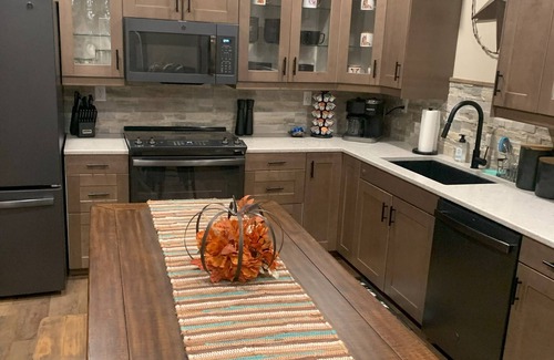 El Dorado Hütte | Rustic Roost - Cozy Cottage near downtown El Dorado, KS