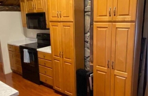 Kents Hill Kabine | Rustic, spacious log cabin on Echo Laken