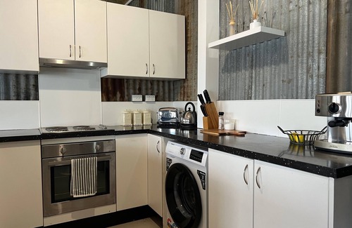 Numurkah Wohnung | Rustic Studio in Numurkah