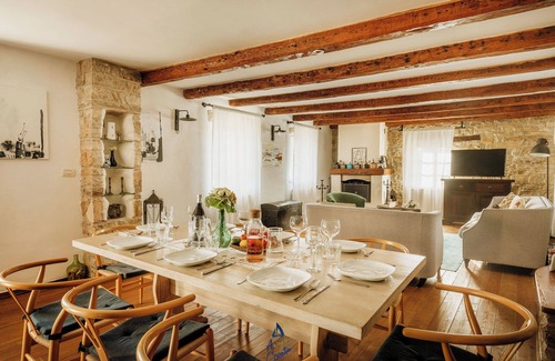Makovci Villa | Rustikale Villa mit Pool für bis zu 12 Gäste
