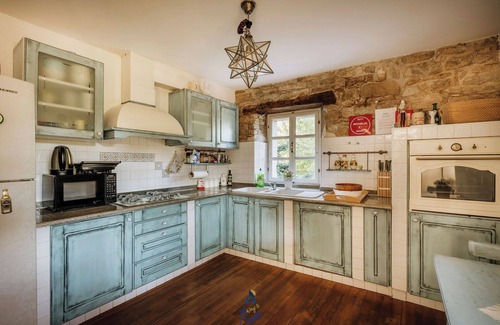 Makovci Villa | Rustikale Villa mit Pool für bis zu 12 Gäste