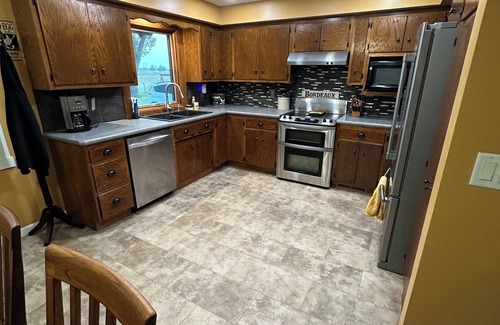 Grand Island Kabine | Rusty Flatts-Countryside Retreat Just Outside Grand Island – Sleeps up to 8