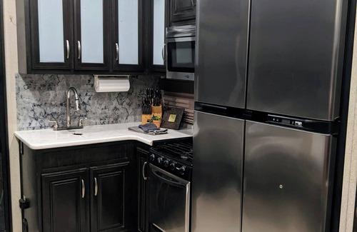 Hardy Haus | RV on 25 acre Farm on the Spring River